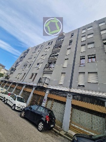 Foto Appartamento in Oberdan, Pordenone Centro Storico di 124 m² in vendita