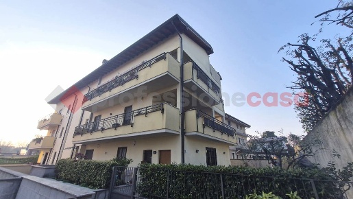 Foto Duplex in Via del monastero 43, Parabiago Centro di 110 m² in affitto