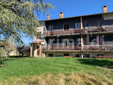 Foto Casa indipendente in Via LocalitÃ  Casale 1, Montefalco di 320 m²