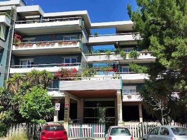 Foto Box in Viale Francia 24, Foggia Macchia Gialla - Ordona Sud di 36 m²