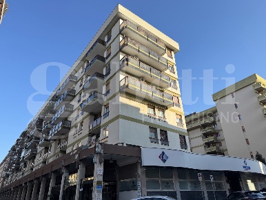 Foto Appartamento in Devitofrancesco, Bari Carrassi di 95 m² con 3 locali