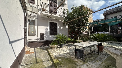 Foto Appartamento in Via Cristoforo Foppa 34, Roma Giardinetti di 80 m²