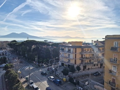 Foto Appartamento in Viale Colli Aminei 100, Napoli di 55 m² con 2 locali