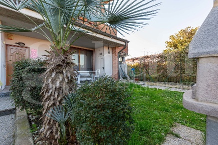 Foto Appartamento in Via Massimo d'Antona 10, Carpiano di 78 m² in vendita