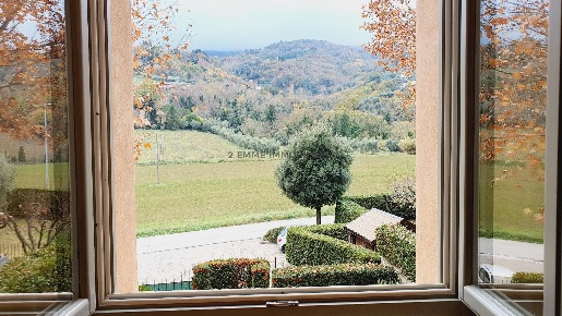 Foto Appartamento a Ascoli Piceno di 160 m² con 5 locali in vendita