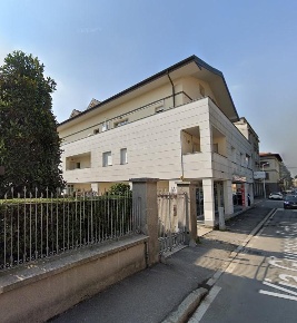 Foto Negozio a Giussano Centro di 60 m² con 1 locali in vendita