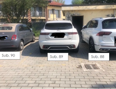 Foto Box a Milano Cantalupa - San Paolo di 12 m² con 1 locali in vendita