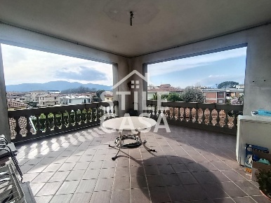 Foto Appartamento a Altopascio Altopascio Centro di 141 m² con 5 locali