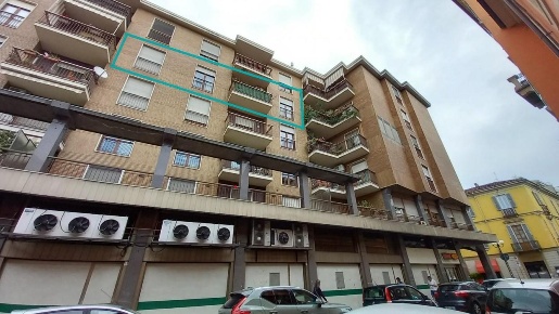 Foto Appartamento a Alessandria Piazza della Libertà di 203 m² con 4 locali