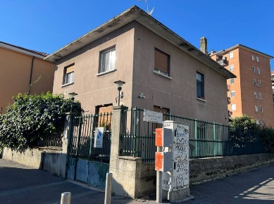 Foto Appartamento a Milano Corvetto di 92 m² con 5 locali in vendita