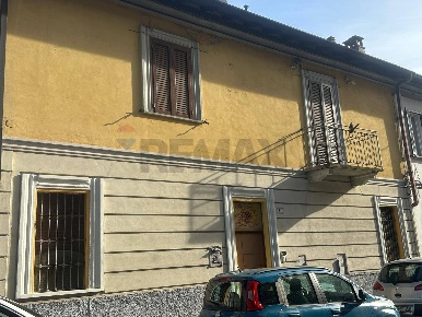 Foto Casa indipendente in via madonnina del grappa 50, Legnano Legnarello