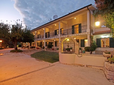 Foto Villa unifamiliare in VIA PIANO CROCE, Pollutri di 382 m² in vendita