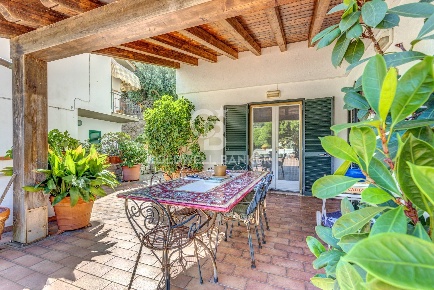 Foto Appartamento in Via della Costa, Campo nell'Elba Secchetto di 110 m²