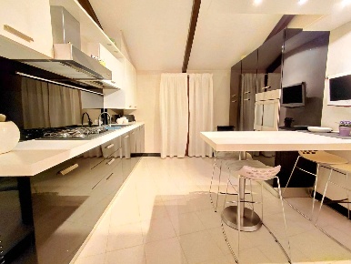 Foto Appartamento in Via Roma 9, Villa Carcina Centro di 97 m² con 3 locali