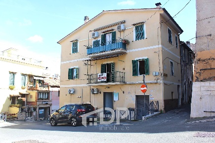 Foto Appartamento in Via Isonzo 1, Palombara Sabina Centro di 103 m²