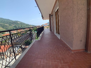 Foto Appartamento in C.so Italia, Camporosso di 80 m² con 3 locali