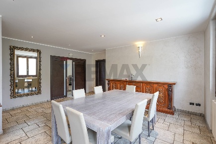 Foto Appartamento a Dalmine di 173 m² con 4 locali in vendita