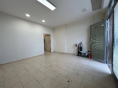 Foto Attività commerciale in Via della chiesa 1, Vicopisano Centro di 50 m²