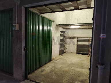 Foto Posti auto in Via Gaetano Amati 115/A, Venaria Reale di 14 m²