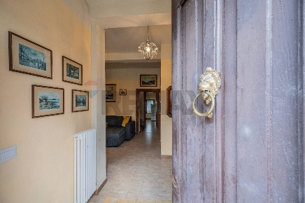 Foto Case semi ndipendenti in Strada Martiri della Libertà 228, di 131 m²