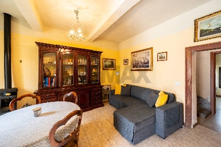 Foto Case semi ndipendenti in Strada Martiri della Libertà 228, di 131 m²