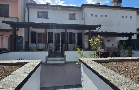 Foto Case semi ndipendenti in via parigi, Collecchio Centro di 180 m²