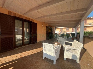 Foto Villa a schiera in Via Conserve Carlecchie, Pratola Serra di 220 m²