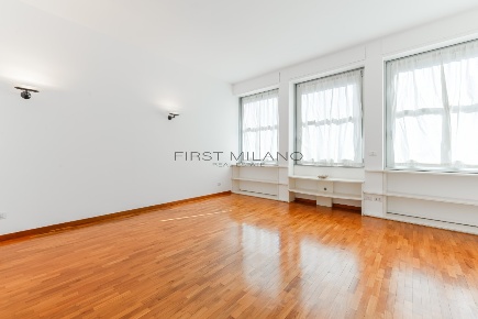 Foto Appartamento in Via Vittor Pisani 13, Milano Centrale di 106 m²