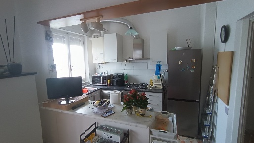 Foto Appartamento a Carrara Avenza di 100 m² con 5 locali in vendita