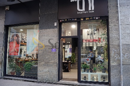 Foto Locale commerciale in Via Vittorio Asinari di Bernezzo 33d, Torino