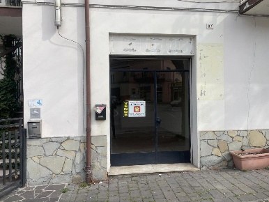 Foto Locale commerciale in Via XXIV Maggio 80, Novafeltria Centro di 35 m²
