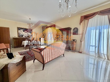 Foto Appartamento in Viale Zecchino, Siracusa Tica - Zecchino di 160 m²