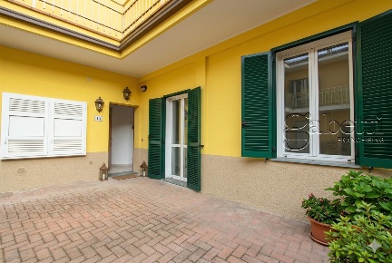 Foto Appartamento in Via Giuseppe Garibaldi, Nerviano Centro di 75 m²