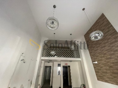 Foto Locale commerciale in Via Demetrio Tripepi, Reggio di Calabria