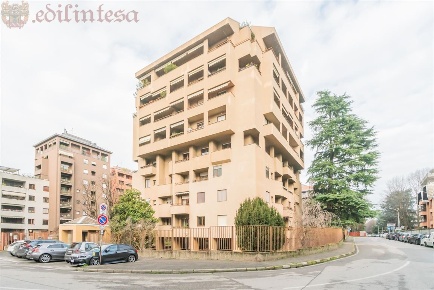Foto Appartamento a Monza di 110 m² con 3 locali in vendita