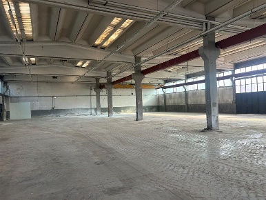 Foto Capannone industriale a Mariano Comense di 3000 m² in affitto