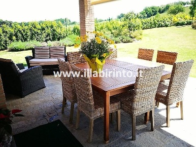 Foto Casa indipendente a Faenza di 287 m² con 4 locali in vendita