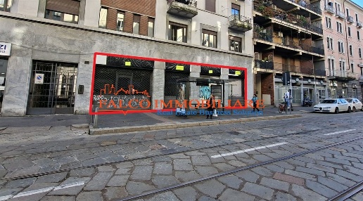Foto Negozio in Via Rubens, Milano Gambara di 176 m² con 2 locali