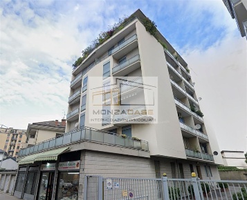 Foto Appartamento in Via Guerrazzi, Monza San Giuseppe di 100 m² in vendita