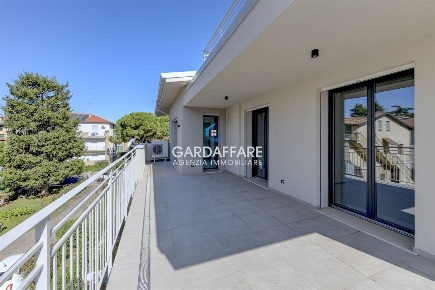 Foto Attico in Via G. Rambotti, Desenzano del Garda Desenzano Centro