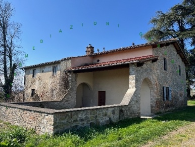 Foto Rustico in VIA DELLA TINTORIA 1, Scarperia e San Piero di 400 m²