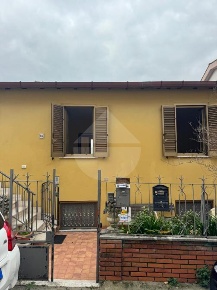Foto Appartamento in VIA VITTORIO VENETO, Casape di 70 m² con 4 locali