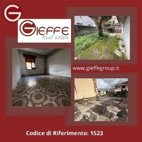 Foto Casa indipendente a Taurianova Centro di 140 m² con 10 locali