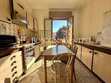 Foto Appartamento in Via Berengario Da Carpi, Bologna Colli Murri di 115 m²