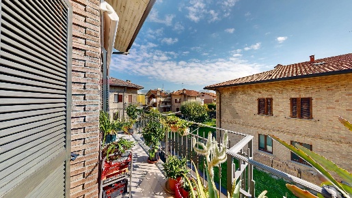 Foto Appartamento in Via Adamello 65, Cesano Maderno di 109 m² con 3 locali