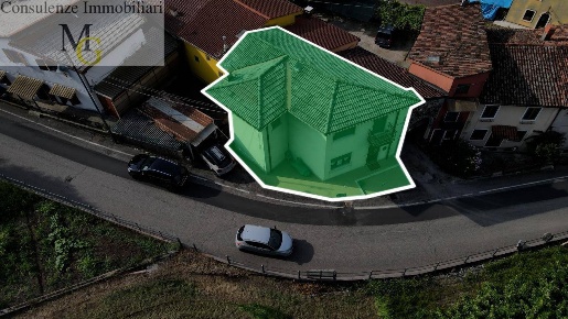 Foto Case semi ndipendenti a San Giovanni Ilarione Centro di 133 m²