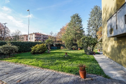 Foto Appartamento in via de gasperi, Gessate Centro di 245 m² con 4 locali
