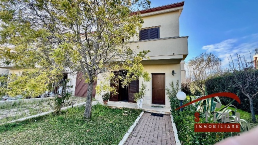 Foto Villa unifamiliare a Siracusa Carrozziere - Sacramento di 180 m²