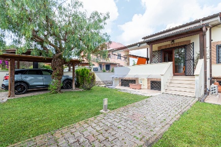 Foto Villa unifamiliare in Via Bernardo Pasquini 90, Roma Infernetto