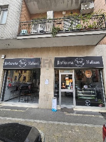Foto Attività commerciale a Pero Centro di 70 m² con 2 locali in vendita